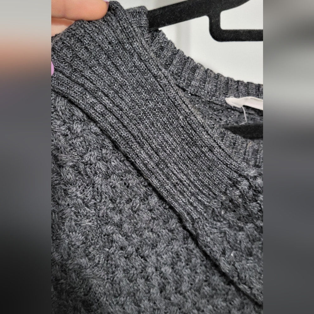 Euc Athleta Medium Polyester/Wool Blend Knit Swea… - image 5